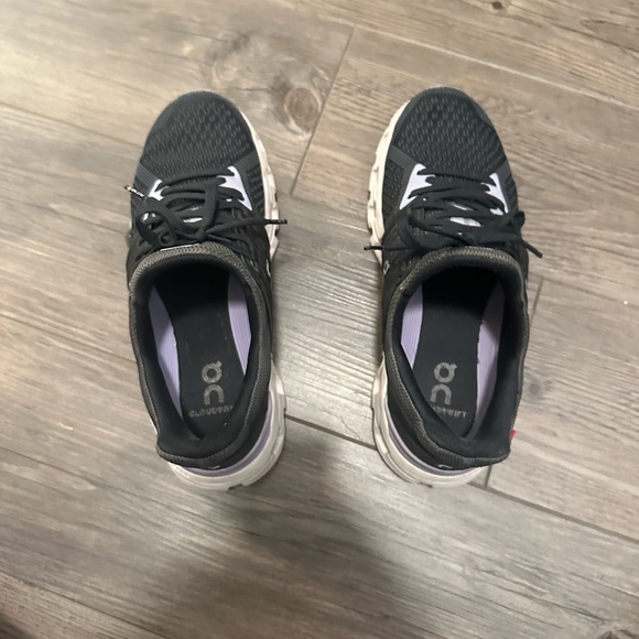 On Running Shoes Good Condition Super Comfortable Size 7 Onrunning On Cloud Tennis Shoes